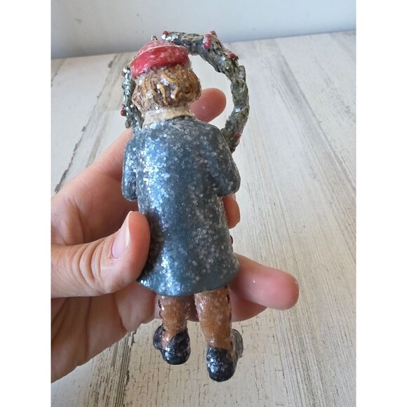 Glitter Victorian boy wreath ornament statue decor figurine - Picture 6 of 8